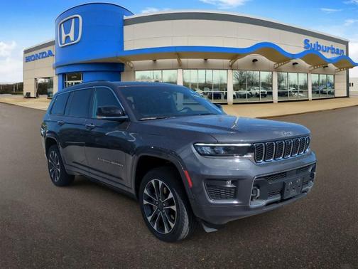 Metallic 2023 Jeep Grand Cherokee L Overland