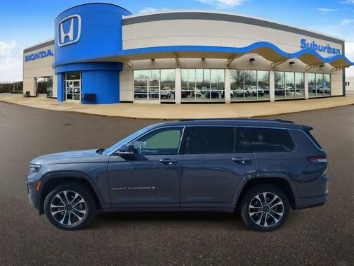 Metallic 2023 Jeep Grand Cherokee L Overland