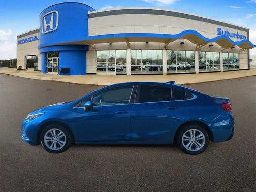 Blue 2018 Chevrolet Cruze LT