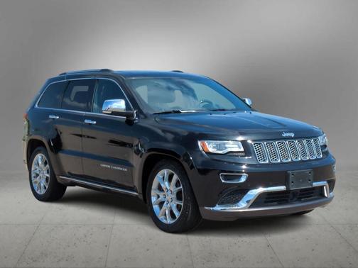Brilliant Black Crystal Pearlcoat 2014 Jeep Grand Cherokee Summit