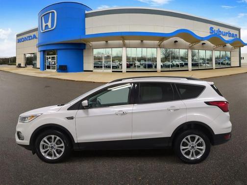 White Platinum Tri-Coat Metallic 2019 Ford Escape SEL