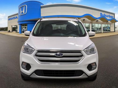 White Platinum Tri-Coat Metallic 2019 Ford Escape SEL