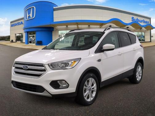 White Platinum Tri-Coat Metallic 2019 Ford Escape SEL