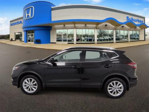 2022 Nissan Rogue Sport SV