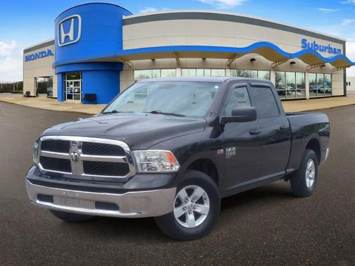 Diamond Black 2021 RAM 1500 Classic SLT