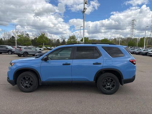 Sky 2024 Honda Pilot TrailSport