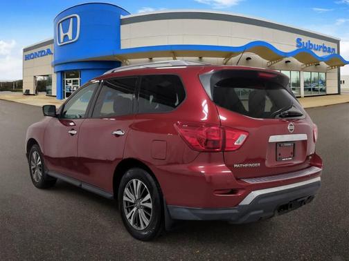 2017 Nissan Pathfinder SL