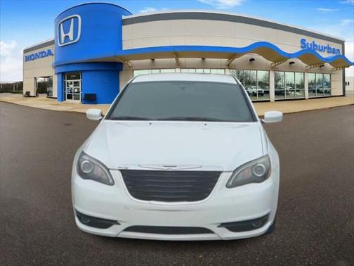 2013 Chrysler 200 Touring