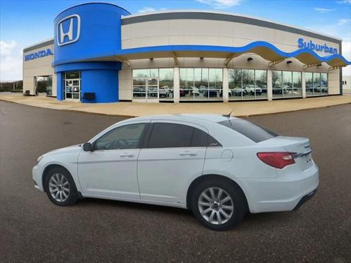 2013 Chrysler 200 Touring