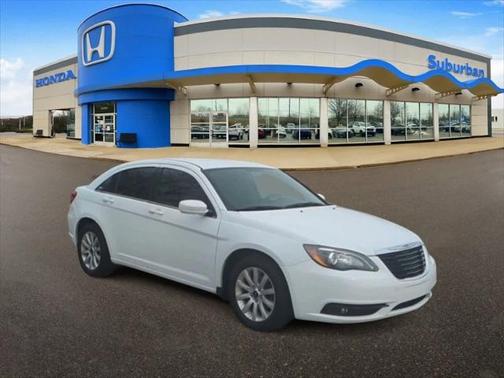2013 Chrysler 200 Touring