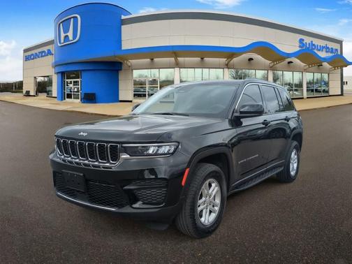 Diamond Black 2023 Jeep Grand Cherokee Laredo