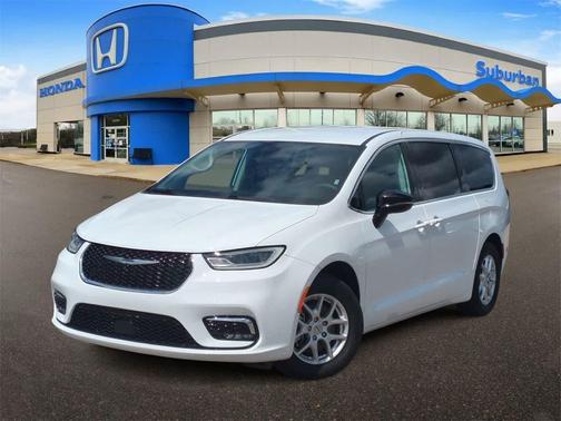 2024 Chrysler Pacifica Touring-L