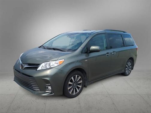 2020 Toyota Sienna XLE Premium