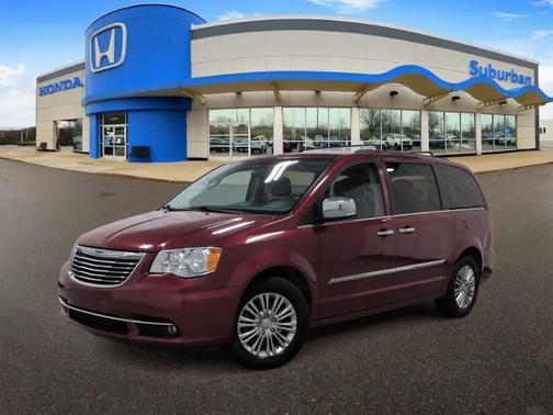 2015 Chrysler Town & Country Touring-L