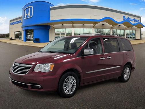 2015 Chrysler Town & Country Touring-L