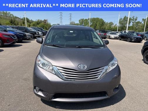 2015 Toyota Sienna XLE