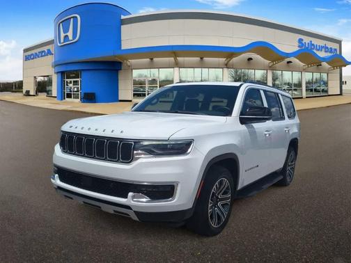 Bright White Clearcoat 2024 Jeep Wagoneer Series II