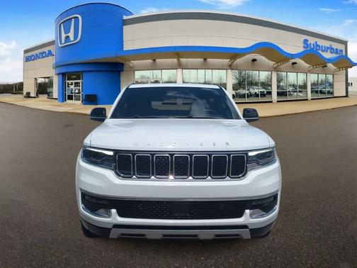 Bright White Clearcoat 2024 Jeep Wagoneer Series II