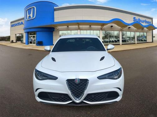 2018 Alfa Romeo Giulia Quadrifoglio