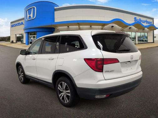 2017 Honda Pilot EX-L w/ Navigation
