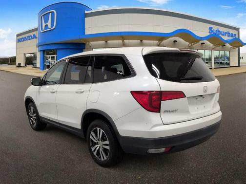 2017 Honda Pilot EX-L w/ Navigation