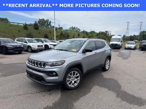 2023 Jeep Compass Latitude Lux