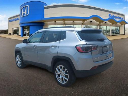 2023 Jeep Compass Latitude Lux