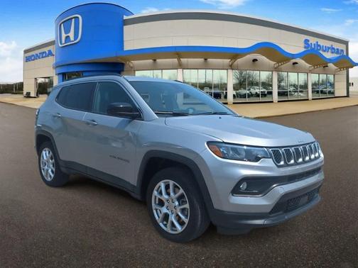 2023 Jeep Compass Latitude Lux