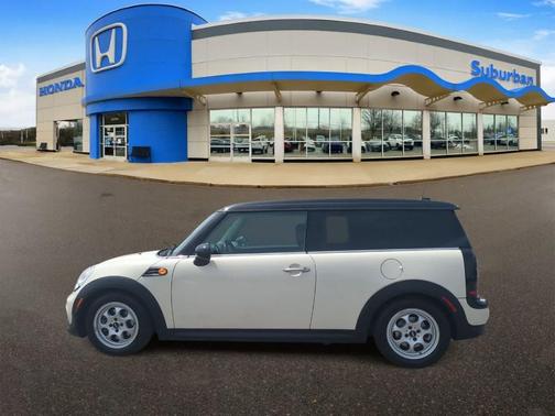 White 2014 MINI Clubman Cooper