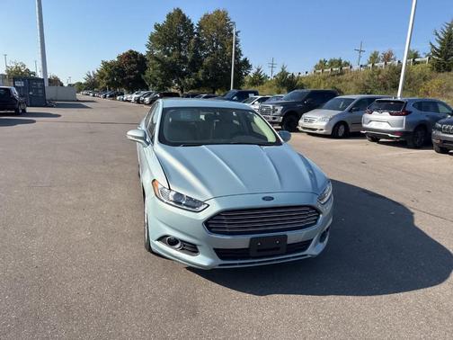 2014 Ford Fusion Hybrid SE