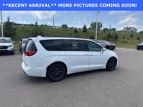 2019 Chrysler Pacifica Limited