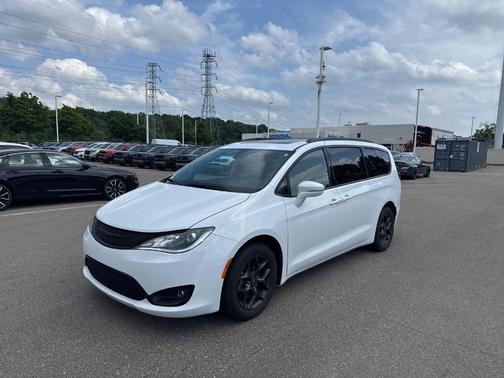 2019 Chrysler Pacifica Limited