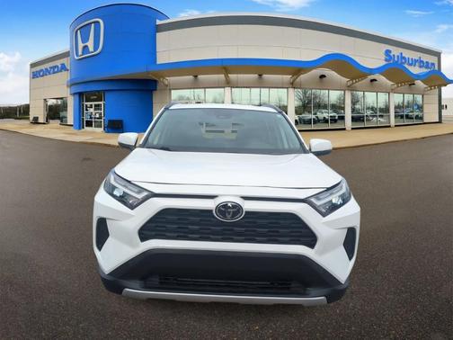 Ice 2025 Toyota RAV4 XLE