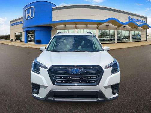Crystal White Pearl 2023 Subaru Forester Premium