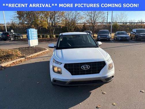 2021 Hyundai VENUE SE