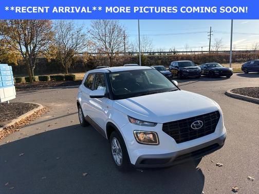2021 Hyundai VENUE SE