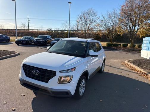 2021 Hyundai VENUE SE
