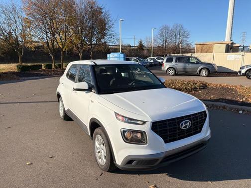 2021 Hyundai VENUE SE