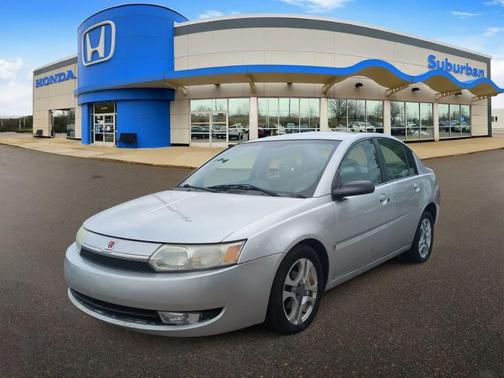 Silver 2004 Saturn Ion 3