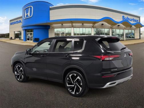 2024 Mitsubishi Outlander SE