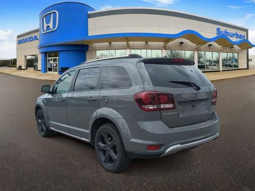 Destroyer Gray Clearcoat 2020 Dodge Journey Crossroad
