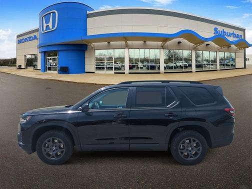 Crystal Black Pearl 2026 Honda Pilot TrailSport