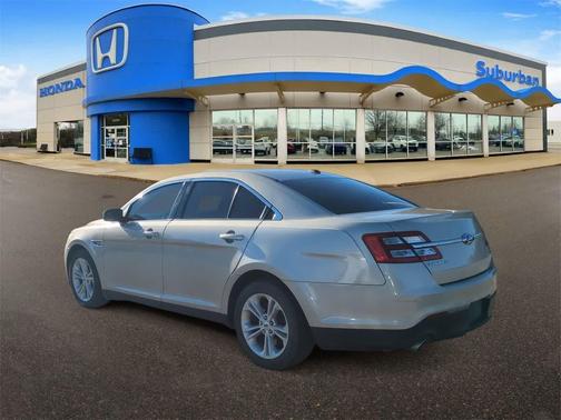 2018 Ford Taurus SEL