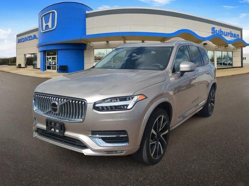 2023 Volvo XC90 B6 Plus 7-Seater