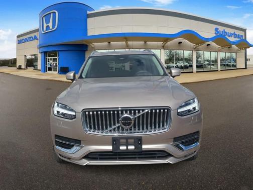 2023 Volvo XC90 B6 Plus 7-Seater