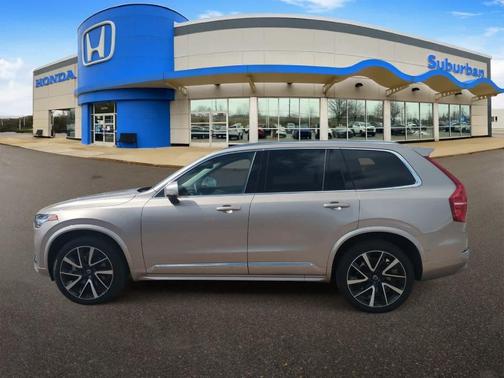 2023 Volvo XC90 B6 Plus 7-Seater