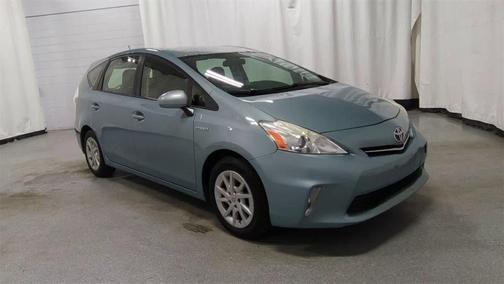 2014 Toyota Prius v Three