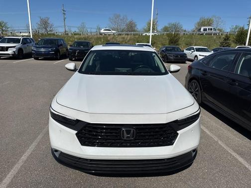 Platinum White Pearl 2023 Honda Accord Hybrid Touring