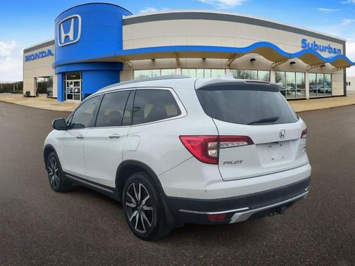 Platinum White Pearl 2021 Honda Pilot Touring 8-Passenger
