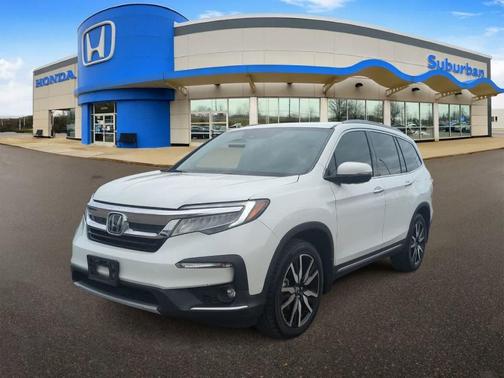 Platinum White Pearl 2021 Honda Pilot Touring 8-Passenger